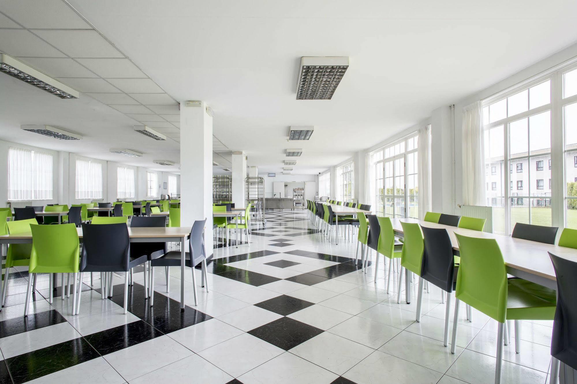 Residencia Universitaria Resa Siglo XXI Culleredo Dış mekan fotoğraf